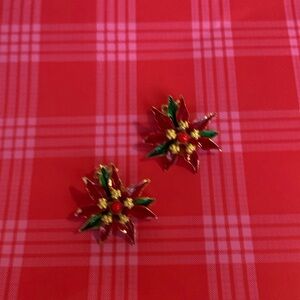 Vintage Holiday Poinsettia Clip On Earrings